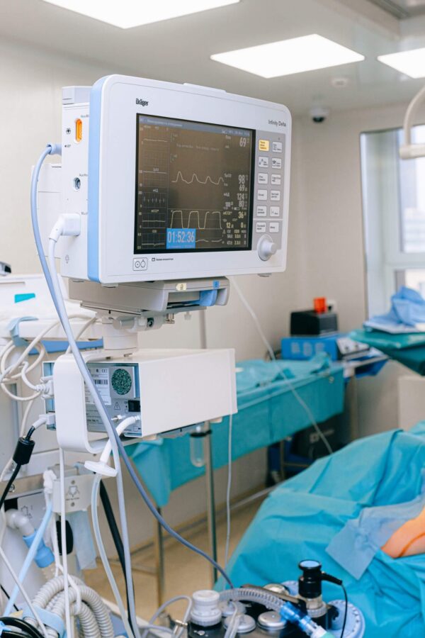 medical-equipment-on-an-operation-room-3844581-scaled-600x900